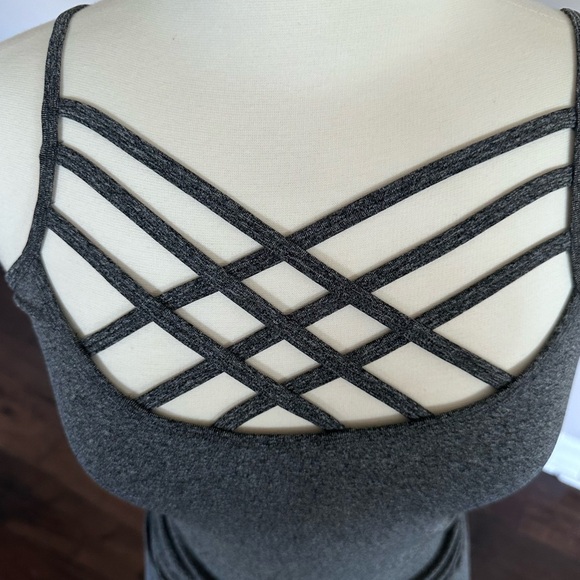 Boutique x Royal & Reese Cami Camisole Tank Strapy Athletic Athleisure Grey LG - Picture 2 of 8